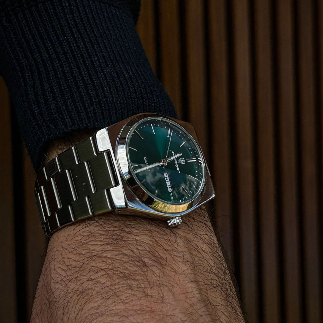 Clock Poedagar Signature®