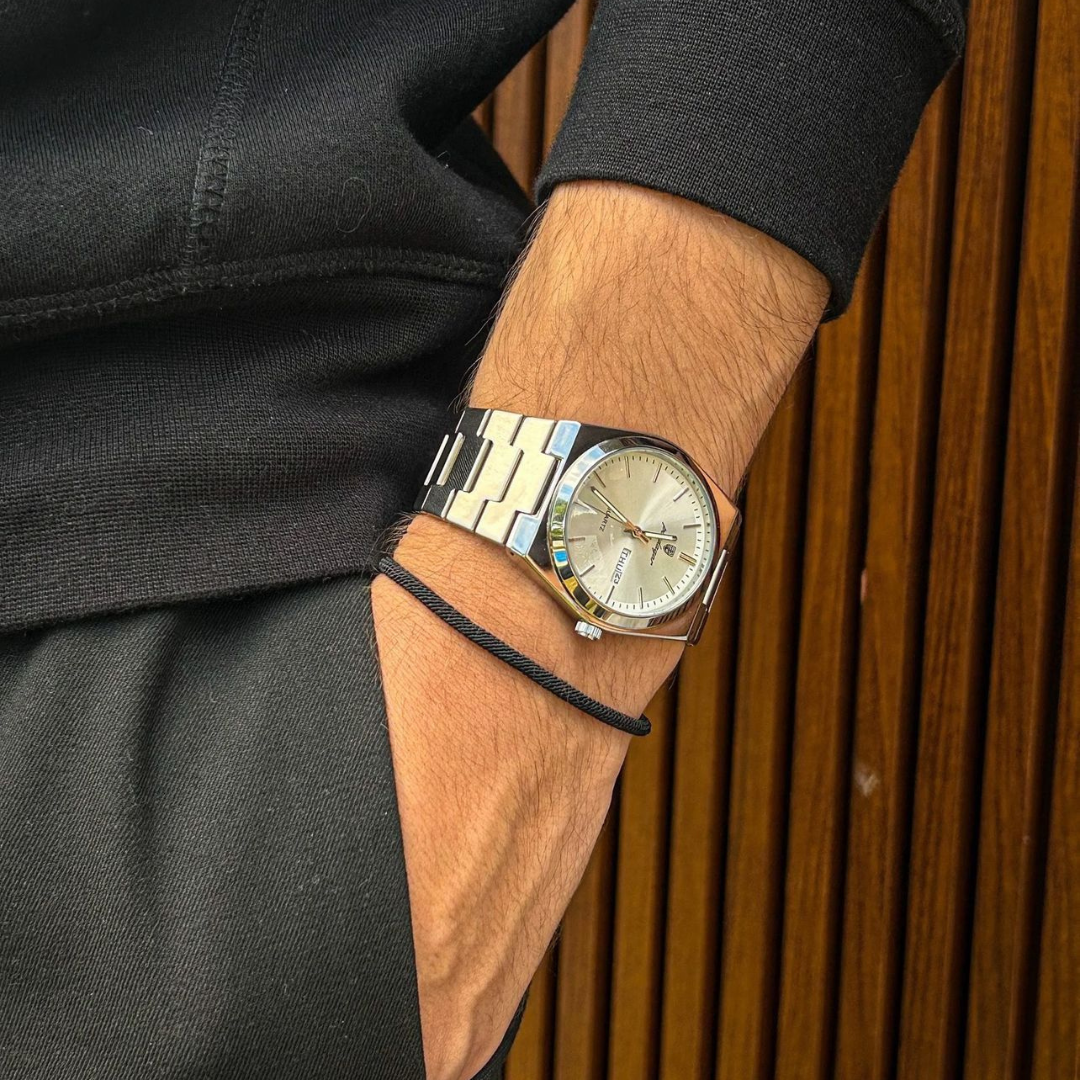 Clock Poedagar Signature®